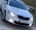 Белый Шкода Октавия, объемом двигателя 1.6 л и пробегом 300 тыс. км за 7200 $, фото 1 на Automoto.ua