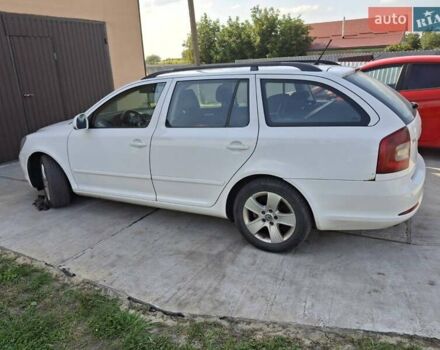 Білий Шкода Октавія, об'ємом двигуна 1.6 л та пробігом 333 тис. км за 7700 $, фото 2 на Automoto.ua