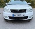 Білий Шкода Октавія, об'ємом двигуна 1.6 л та пробігом 305 тис. км за 7000 $, фото 1 на Automoto.ua