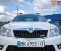 Білий Шкода Октавія, об'ємом двигуна 2 л та пробігом 150 тис. км за 12300 $, фото 1 на Automoto.ua