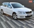 Белый Шкода Октавия, объемом двигателя 1.6 л и пробегом 215 тыс. км за 8900 $, фото 1 на Automoto.ua