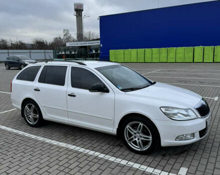 Белый Шкода Октавия, объемом двигателя 1.2 л и пробегом 215 тыс. км за 6500 $, фото 3 на Automoto.ua