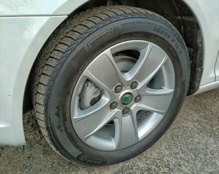 Белый Шкода Октавия, объемом двигателя 1.8 л и пробегом 173 тыс. км за 8950 $, фото 23 на Automoto.ua