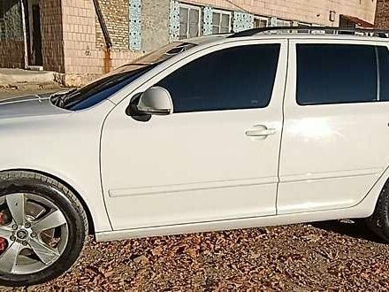 Білий Шкода Октавія, об'ємом двигуна 2.01 л та пробігом 295 тис. км за 9300 $, фото 7 на Automoto.ua