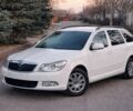Белый Шкода Октавия, объемом двигателя 1.6 л и пробегом 163 тыс. км за 8200 $, фото 1 на Automoto.ua