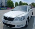 Белый Шкода Октавия, объемом двигателя 1.6 л и пробегом 237 тыс. км за 7100 $, фото 1 на Automoto.ua