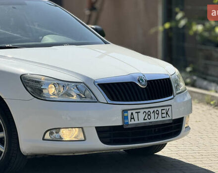 Білий Шкода Октавія, об'ємом двигуна 1.6 л та пробігом 293 тис. км за 7500 $, фото 8 на Automoto.ua
