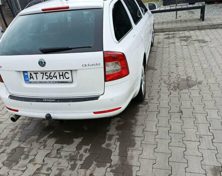 Белый Шкода Октавия, объемом двигателя 1.97 л и пробегом 245 тыс. км за 8000 $, фото 4 на Automoto.ua