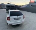 Белый Шкода Октавия, объемом двигателя 1.6 л и пробегом 228 тыс. км за 7600 $, фото 2 на Automoto.ua