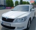Белый Шкода Октавия, объемом двигателя 1.6 л и пробегом 237 тыс. км за 7600 $, фото 1 на Automoto.ua