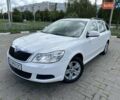 Белый Шкода Октавия, объемом двигателя 1.6 л и пробегом 220 тыс. км за 7900 $, фото 2 на Automoto.ua