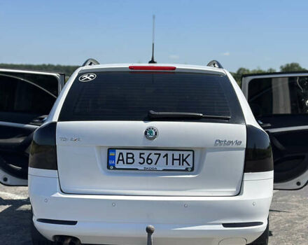 Білий Шкода Октавія, об'ємом двигуна 1.6 л та пробігом 249 тис. км за 7400 $, фото 4 на Automoto.ua