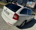 Шкода Октавия 2011 в Ужгороде на Automoto.ua Белый Шкода Октавия, объемом двигателя 2 л и пробегом 278 тыс. км за 8500 $, фото 2 на Automoto.ua