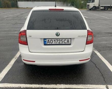 Белый Шкода Октавия, объемом двигателя 2 л и пробегом 371 тыс. км за 9600 $, фото 2 на Automoto.ua
