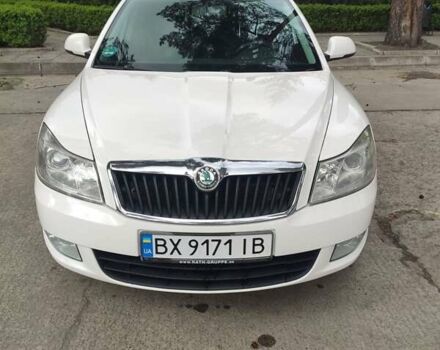 Белый Шкода Октавия, объемом двигателя 1.6 л и пробегом 301 тыс. км за 8600 $, фото 4 на Automoto.ua