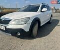 Белый Шкода Октавия, объемом двигателя 1.6 л и пробегом 380 тыс. км за 7500 $, фото 1 на Automoto.ua