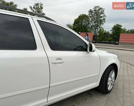 Белый Шкода Октавия, объемом двигателя 1.6 л и пробегом 295 тыс. км за 7200 $, фото 21 на Automoto.ua