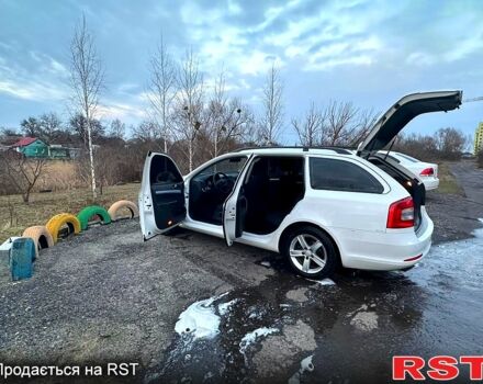 Білий Шкода Октавія, об'ємом двигуна 1.8 л та пробігом 239 тис. км за 11000 $, фото 7 на Automoto.ua