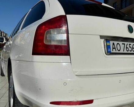 Шкода Октавия 2011 в Ужгороде на Automoto.ua Белый Шкода Октавия, объемом двигателя 2 л и пробегом 278 тыс. км за 8500 $, фото 7 на Automoto.ua