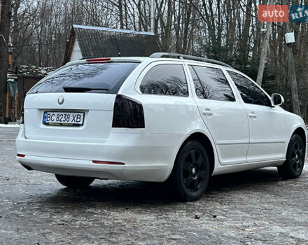 Белый Шкода Октавия, объемом двигателя 1.6 л и пробегом 299 тыс. км за 6999 $, фото 24 на Automoto.ua