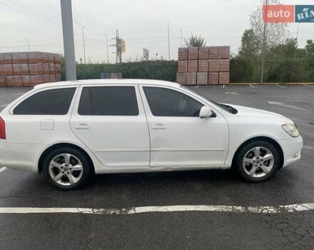 Белый Шкода Октавия, объемом двигателя 2 л и пробегом 371 тыс. км за 9600 $, фото 8 на Automoto.ua