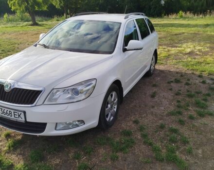 Білий Шкода Октавія, об'ємом двигуна 1.8 л та пробігом 250 тис. км за 8000 $, фото 4 на Automoto.ua