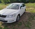 Білий Шкода Октавія, об'ємом двигуна 1.8 л та пробігом 250 тис. км за 8000 $, фото 4 на Automoto.ua
