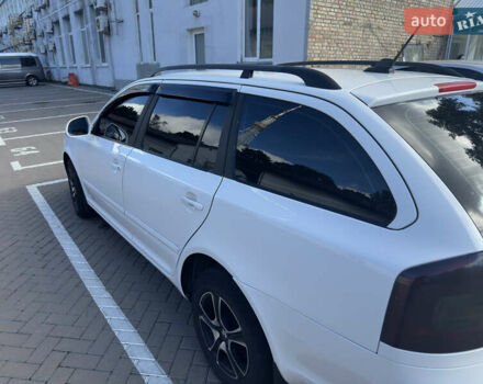 Белый Шкода Октавия, объемом двигателя 1.6 л и пробегом 270 тыс. км за 7400 $, фото 2 на Automoto.ua