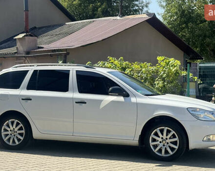 Білий Шкода Октавія, об'ємом двигуна 1.6 л та пробігом 293 тис. км за 7500 $, фото 1 на Automoto.ua