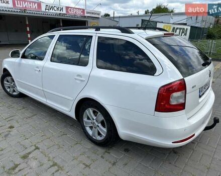 Белый Шкода Октавия, объемом двигателя 1.6 л и пробегом 220 тыс. км за 7900 $, фото 7 на Automoto.ua