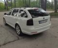 Белый Шкода Октавия, объемом двигателя 1.6 л и пробегом 301 тыс. км за 8600 $, фото 8 на Automoto.ua