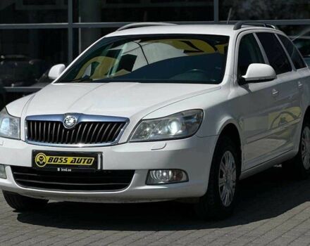 Білий Шкода Октавія, об'ємом двигуна 1.6 л та пробігом 320 тис. км за 8000 $, фото 2 на Automoto.ua