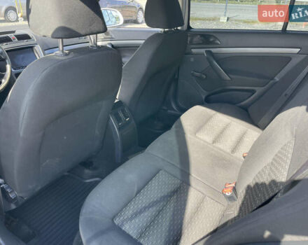 Шкода Октавия 2011 в Хусте на Automoto.ua Белый Шкода Октавия, объемом двигателя 1.6 л и пробегом 327 тыс. км за 7550 $, фото 9 на Automoto.ua