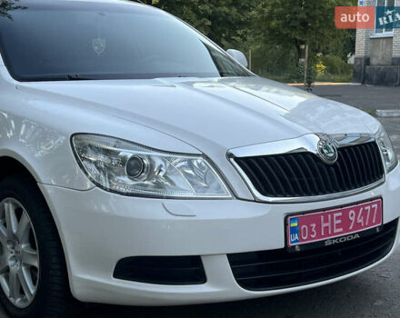 Білий Шкода Октавія, об'ємом двигуна 1.6 л та пробігом 261 тис. км за 7400 $, фото 14 на Automoto.ua