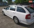 Білий Шкода Октавія, об'ємом двигуна 1.6 л та пробігом 220 тис. км за 7600 $, фото 1 на Automoto.ua