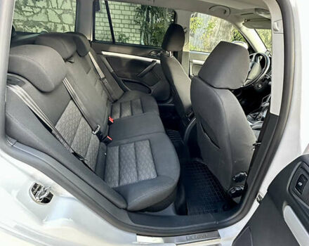 Белый Шкода Октавия, объемом двигателя 1.6 л и пробегом 235 тыс. км за 8000 $, фото 8 на Automoto.ua