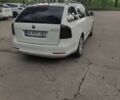 Білий Шкода Октавія, об'ємом двигуна 1.6 л та пробігом 301 тис. км за 7900 $, фото 1 на Automoto.ua