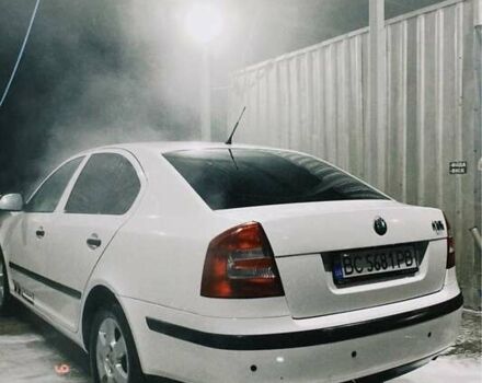 Белый Шкода Октавия, объемом двигателя 1.6 л и пробегом 345 тыс. км за 4500 $, фото 12 на Automoto.ua