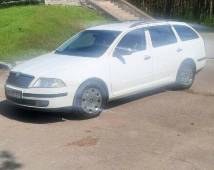 Белый Шкода Октавия, объемом двигателя 1.6 л и пробегом 240 тыс. км за 6900 $, фото 2 на Automoto.ua