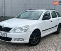 Белый Шкода Октавия, объемом двигателя 1.6 л и пробегом 209 тыс. км за 5700 $, фото 1 на Automoto.ua