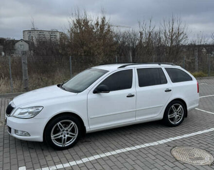 Белый Шкода Октавия, объемом двигателя 1.2 л и пробегом 215 тыс. км за 6500 $, фото 2 на Automoto.ua