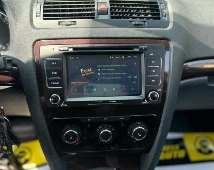 Білий Шкода Октавія, об'ємом двигуна 1.6 л та пробігом 320 тис. км за 8000 $, фото 14 на Automoto.ua