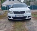 Белый Шкода Октавия, объемом двигателя 1.6 л и пробегом 301 тыс. км за 6500 $, фото 1 на Automoto.ua
