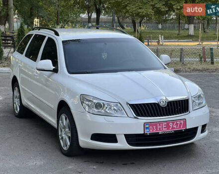 Білий Шкода Октавія, об'ємом двигуна 1.6 л та пробігом 261 тис. км за 7400 $, фото 34 на Automoto.ua