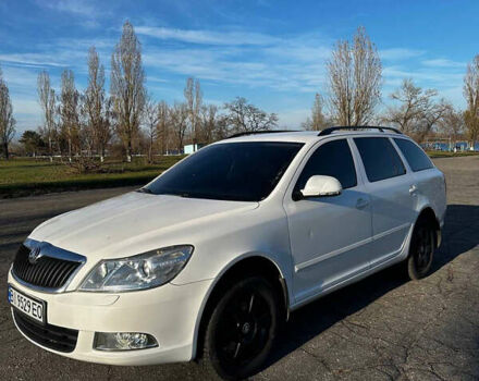 Белый Шкода Октавия, объемом двигателя 1.4 л и пробегом 216 тыс. км за 6200 $, фото 1 на Automoto.ua
