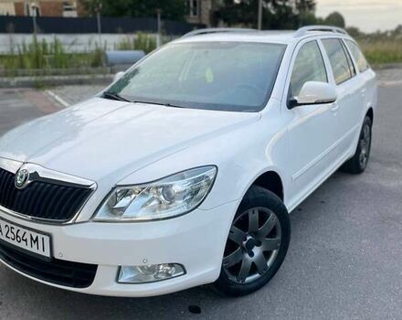 Белый Шкода Октавия, объемом двигателя 1.8 л и пробегом 196 тыс. км за 8900 $, фото 2 на Automoto.ua