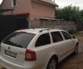 Білий Шкода Октавія, об'ємом двигуна 1.6 л та пробігом 218 тис. км за 7300 $, фото 4 на Automoto.ua