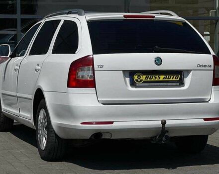 Білий Шкода Октавія, об'ємом двигуна 1.6 л та пробігом 320 тис. км за 8000 $, фото 3 на Automoto.ua