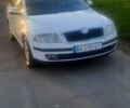 Белый Шкода Октавия, объемом двигателя 1.6 л и пробегом 185 тыс. км за 6900 $, фото 1 на Automoto.ua