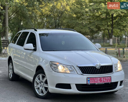 Білий Шкода Октавія, об'ємом двигуна 1.6 л та пробігом 261 тис. км за 7400 $, фото 2 на Automoto.ua